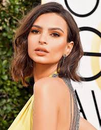 Emily Ratajkowski added a new photo.