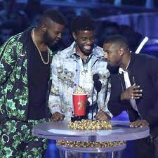 Durch die heirat mit seiner frau, taylor simone. Black Panther Raumt Bei Mtv Awards Ab Deutschland