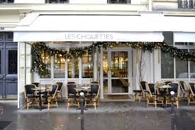 Hip Paris Blog Les Chouettes Restaurant And Lounge Hip Dining In Paris Fashionable Marais Bistro Decor Parisian Cafe Paris Vacation
