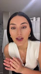 Alyssa Greiner's Instagram, Twitter & Facebook