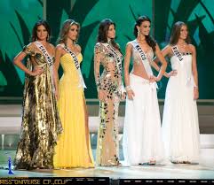 Moving closer to the miss universe crown are: Miss Universe 2008 Kimiko Blogfairy