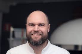 Pizzor hjälper behövande