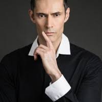 1100+ perfiles de «Alex Alejandro»