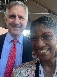 Amy Dillehay's Instagram, Twitter & Facebook