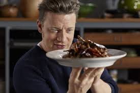 Jamie nos enseña a elaborar recetas fáciles, sencillas y con pocos ingredientes para crear el menú perfecto para estas fiestas. Todos Los Estrenos De Jamie Oliver En Canal Cocina Gastronomia Cia