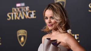 Hugely popular film starring ryan gosling and rachel mcadams is to be given the song and dance treatment published: Rachel Mcadams Filme Freund Instagram Der Spotlight Star Im Faktencheck