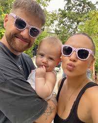 Hello everyone from Emma's girls Gang😍