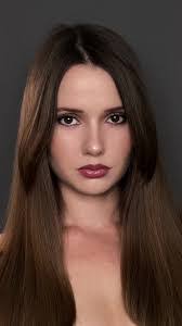 Hayley Hennessy's Instagram, Twitter & Facebook