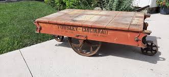 Factory cart coffee table, source: Industrial Antique Factory Cart Coffee Tables Toronto Home Facebook
