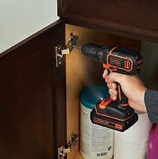 So if you've lost your drill charger and are confused about what power adaptor you need to get, read on! Black Decker 18v 1 5ah Li Ion Cordless Drill Bdcdc18 Gb Driver 200ma Charger Design Craft Craft Supplies Tools On Carousell
