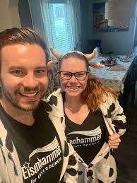 Mona Sprague's Instagram, Twitter & Facebook