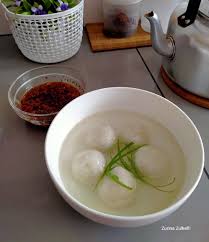 Sedangkan cara untuk mengobati ayam cacingan bisa dengan memberi terlebih dahulu obat cacing yang dapat dibeli di toko hewan peternakan. Resepi Bebola Ayam Dengan Tepung Pulut Sedap Macam Dumpling Bidadari My