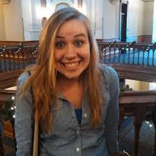 Naomi Hanks's Instagram, Twitter & Facebook