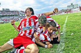 El santo se consagró al derrotar a sportivo trinidad por 2 a 1. San Martin De Tucuman Wiki Futbol Amino Amino