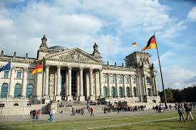Die folgenden fotos hat die imago bildredaktion zu diesem thema f�r sie ausgew�hlt. Berlin Photos The Reichstag The German Way More