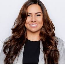 Danielle Lipscomb's Instagram, Twitter & Facebook