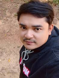 Are you a day player or a night player? 🌞🌚 Or do you find yourself  playing round the clock? 🙋‍♀️ We want to know when you like to play  #whiteoutsurvival the most!