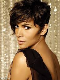 Halle maria berry (born maria halle berry; Which 90 S Chicks Do You Think Rocked Pixie Hair Cut The Best Lipstick Alley