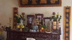 Dâng rượu cúng trên bàn thờ cần lưu ý ...