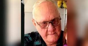 Doug Randall's Instagram, Twitter & Facebook