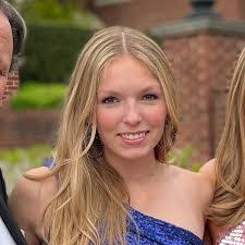 Skylar Musgrave's Instagram, Twitter & Facebook