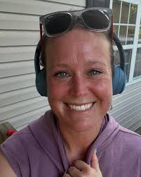 Unwrapping the good vibes!!! This year is all about ADVENTURE & being in  the moment & being ok with it. (Sorry about the coughing 🤷🏻‍♀️🤓🤪)  Seriously SOOO MANY goodies in such a