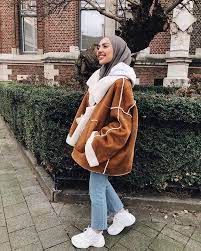 A secluded farm is struck by a strange meteorite which has apocalyptic consequences for the family living there and possibly the world. Khaoula Ø®ÙÙØ© Khaoulathings Instagram Photos And Videos Hijab Fashion Fashion Hijabi Outfits Casual