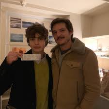 Nació en estados unidos, hijo de josé balmaceda y verónica pascal, ambos chilenos exiliados tras el golpe de estado de 1973. Lucas Balmaceda Pascal On Instagram This Guy Pascalispunk Premieres Tonight On Broadway Kinglearbway He S Pretty Excited Pedro Pascal Pedro Spanish Men