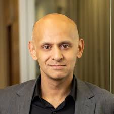 Government fast tracks new supermarkets as GDP growth tipped to beat  Australia