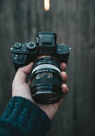 Sigma 50mm 1 4 Art Vs Canon 50mm 1 4 Sony A7rii With A Vintage Canon Fe 50mm 1 4 In 2020 Photography Gear Digital Camera Sony