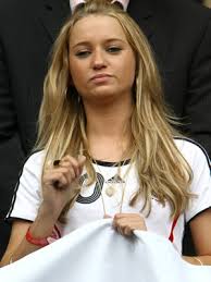 Très enceinte, même, à en juger d'après cette photo très rare de la jolie blonde, que son mari n'affiche quasiment jamais publiquement. Podolski Lukas Podolski S And Monika Puchalski