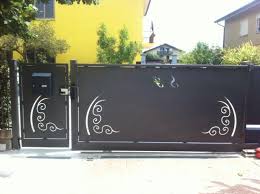 Su richiesta produciamo lamiere pantografate con taglio al plasma ad alta definizione. Lamiere Disegnate Per Cancelli Pedonali Per Passi Carrai A Due Ante Ad Un Anta E Scorrevoli Alcamo Trapani