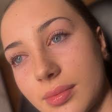 Misty Wing's Instagram, Twitter & Facebook