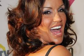 Muškarci su obožavali ovu ljepoticu, a sada je nitko ne prepoznaje jer je  lice uništila operacijama