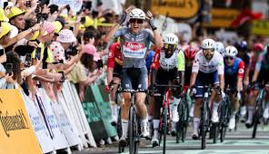 Onlyfans raeleerudolph22 larger than the pics, average in