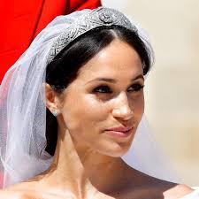 Comparing meghan markle's first and second wedding dresses. Why Meghan Markle S Stella Mccartney Reception Dress Won T Be On Display With Her Wedding Gown Glamour
