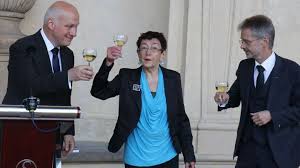 Může za to také jedna nadpozemská bytost. V Dobe Nesvobody Se Nebala Rikat Pravdu Ocenil Sef Senatu Jirinu Siklovou Aktualne Cz