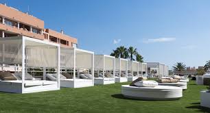 Check spelling or type a new query. Oliva Nova Hotelzimmer