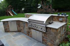 Outdoor Kitchen With Stone Backsplash Outdoor Kitchen Design Built In Grill Outdoor Kitchen