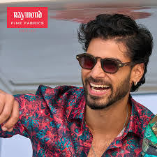 Raymond Ready's Instagram, Twitter & Facebook