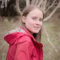 50+ perfiles de «Lindblom»