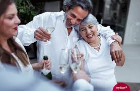 Sprayed it with rustoleum hammered bronze and then added baby pumpkins and bittersweet vine. Mottoparty Ideen Unsere Top 10 Mydays Magazin