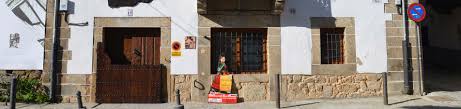 Ofrecemos al visitante el encanto de una casa rural, con las mayores comodidades para hacer su estancia mas grata y placentera. Casa Rural La Chacinera Candelario Salamanca La Casa Chacinera De Candelario Casa Rural En Candelario