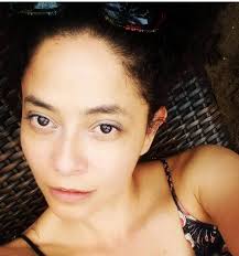 María Alcira Matallana Batista, es la pareja sentimental de ex sacerdote  samario Alberto Linero Gómez Ella se describe como “Exploradora del impacto  del marketing, la tecnología y el influenciamiento digital”, y como #