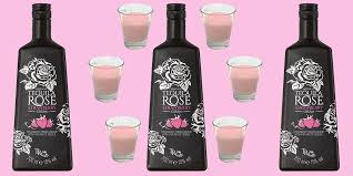 Rim your glass with a slice of lemon and dip it in the coarse salt. Tequila Rose Strawberry Cream Liqueur Is The Summer Drink We All Need In Our Lives