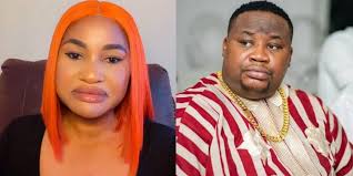 Socialite, Cubana Chief Priest?s alleged Kenyan baby mama, Hellen Atti, explodes after he mocked her at comedy show