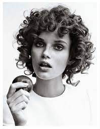 White Light Giedre Dukauskaite By Marcus Ohlsson For Uk Elle April 2013 Curly Hair Styles Naturally Curly Hair Styles Short Curly Haircuts