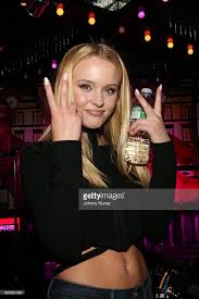Check out full gallery with 683 pictures of zara larsson. Razvitie Na Chasha Srvr Zara Larsson 2015 Alkemyinnovation Com