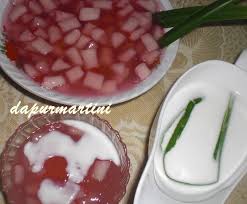 Cara membuat candil ubinya.sama ya.dengan cara membuat bubur candil ubi yang pakai tapioka.bedanya hanya buburnya aja pakai tepung garut.jadi lebih lembut dan nggak terlalu liat ( terlalu molor.hihi.bahasanya.) kayak tapioka. Bubur Mutiara Dapurmartini