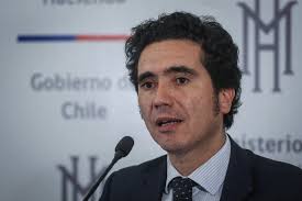 El ministro de hacienda, alberto carrasquilla, aseguró que las personas naturales deben pagar más tributos, mientras que a las empresas hay que bajars. El Karma De Los Ministros De Hacienda Es Que Nunca Han Logrado Ser Presidentes Duna 89 7 Duna 89 7